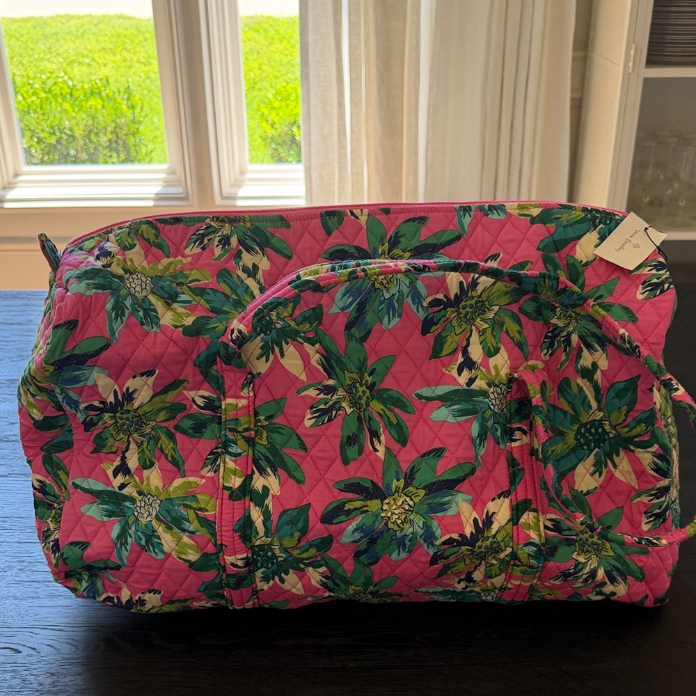NWT Vera Bradley large quilted floral duffel bag
